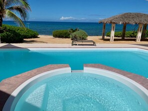 Alberca al aire libre 