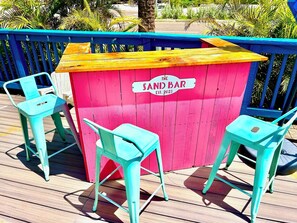 Property grounds - The Beach House on Treasure Island—3 BR Coastal Retreat, 250 Steps to the Beach (Treasure Island)