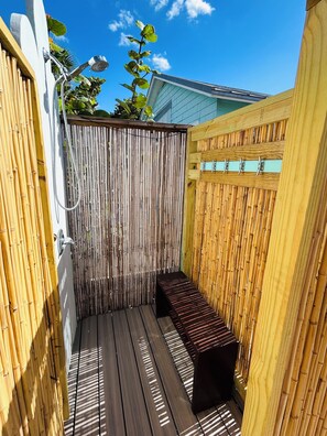 Property grounds - The Beach House on Treasure Island—3 BR Coastal Retreat, 250 Steps to the Beach (Treasure Island)