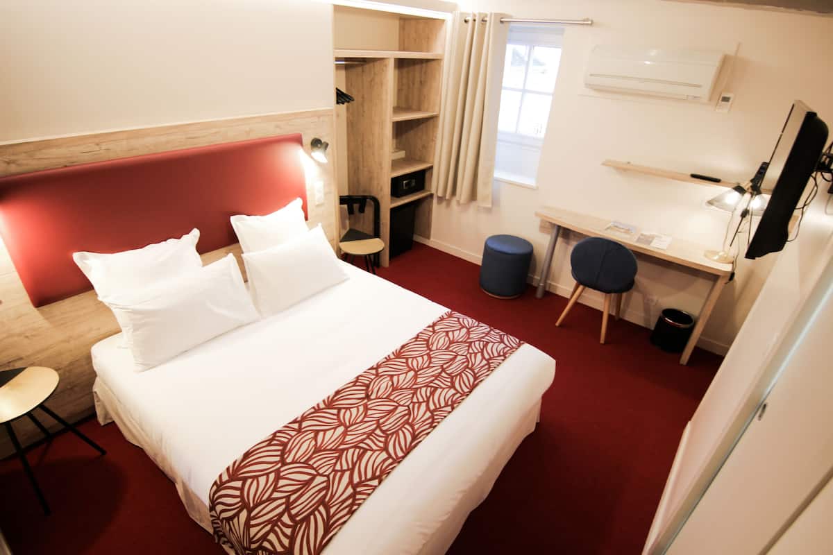 1 dormitorio, escritorio, espacio para trabajar con un portátil