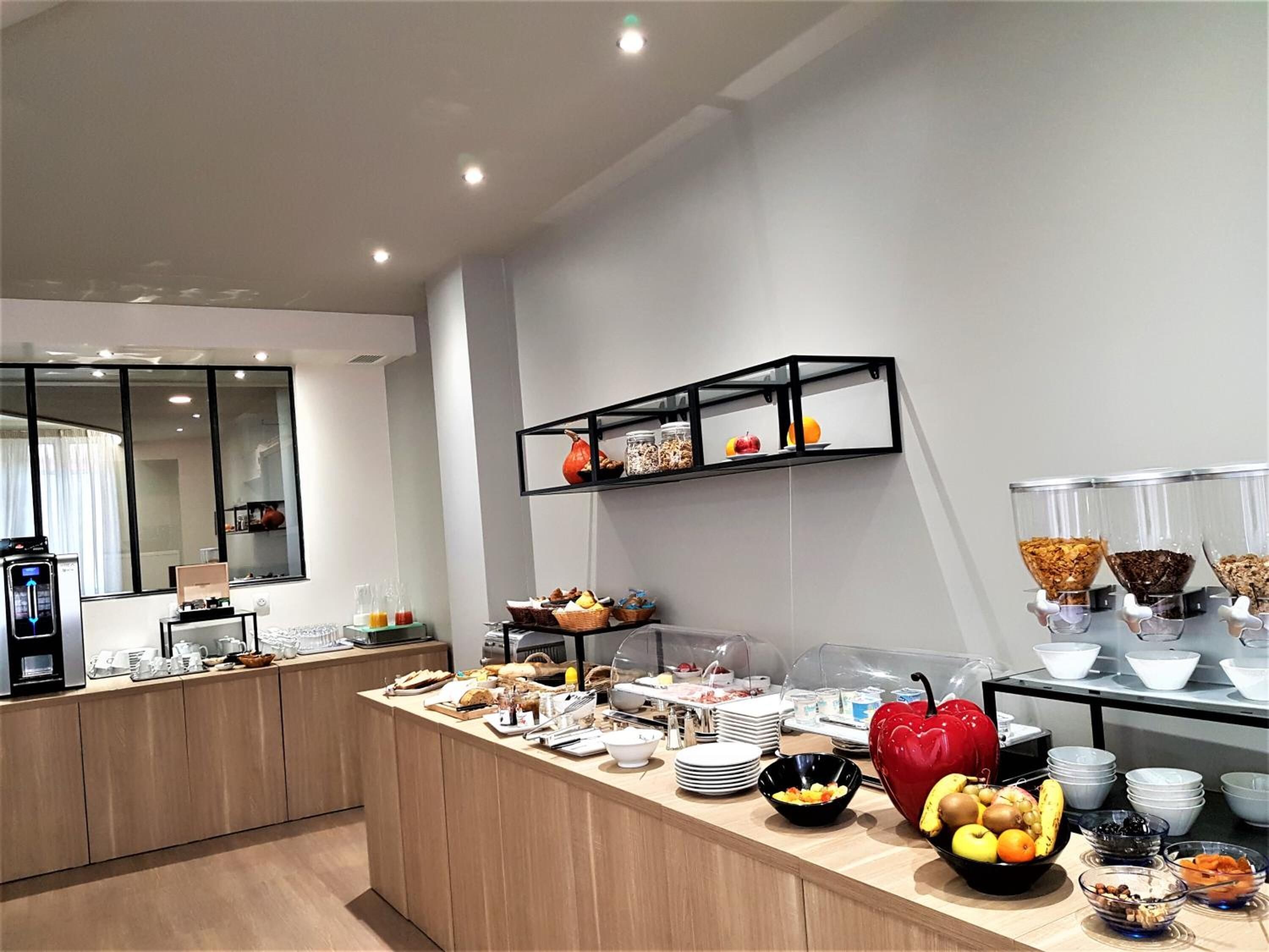 daily buffet breakfast (eur 11.50 per person)