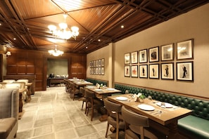 Nhà hàng