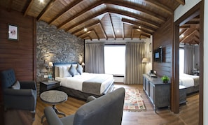 Room - Sylvan Hues (Manali)