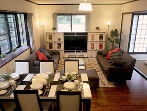 Dining - Hope Hill (Onna)