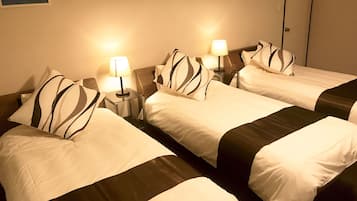 Apartamento | 5 quartos, escrivaninha