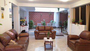 Reception - Chachapoyas Backpackers Hotel (Chachapoyas)