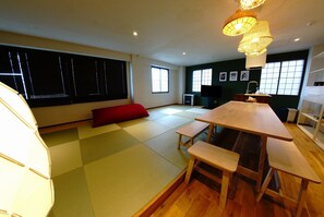 Studio (1) | Skrivebord, strykejern/-brett, wi-fi (inkludert) og sengetøy