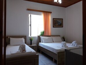 Room - Sunset Guest House (Himarë)