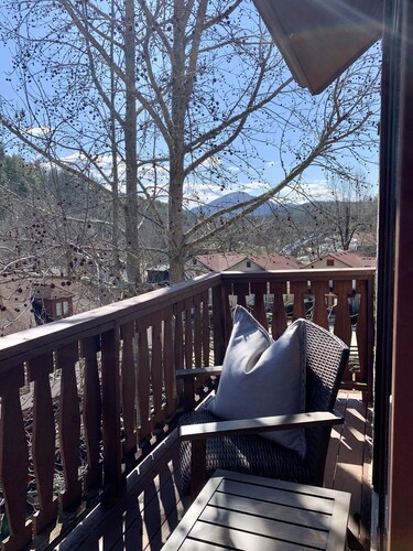 DT Helen on River Sleep 10-14, 3-4BR, 2-3.5BA Yonah View: Das Mahlberg Gastehaus