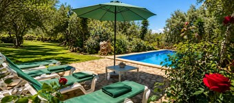 Charming House - 6 pax, - Wifi Free - Sat TV - Private Salat Pool