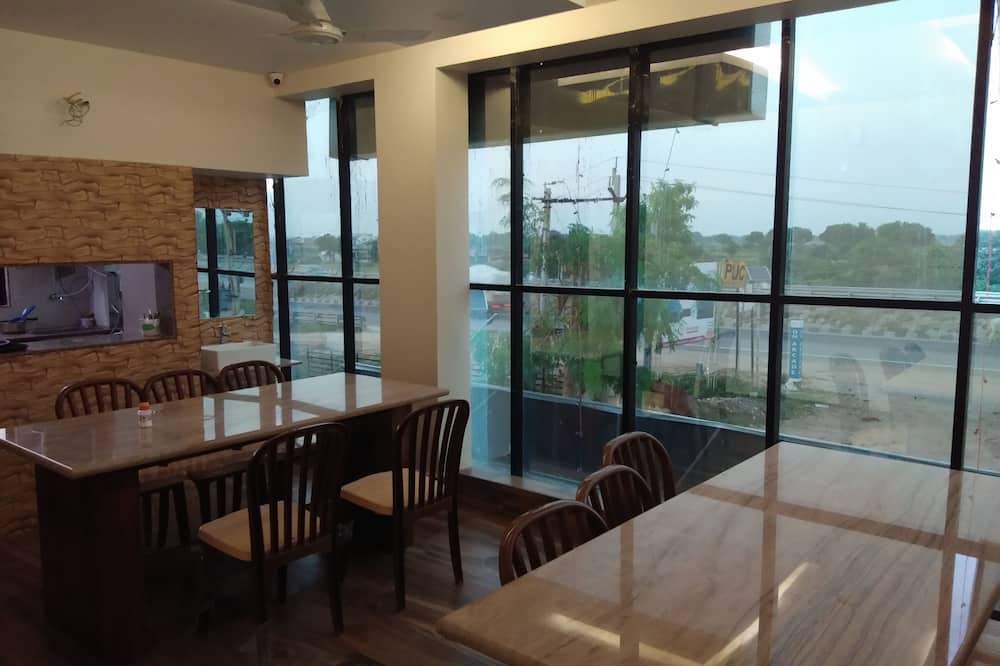 Hotel Krishna