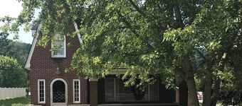 The weather is perfect this weekend. Local Scenic overlooks are stunning.