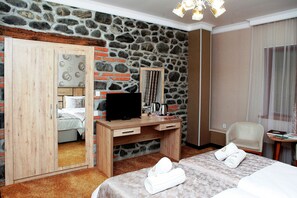 Standard Room | View from room - MinAli Boutique Hotel (Sheki)