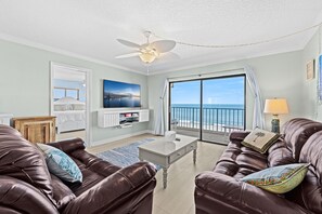 2 camere, una scrivania, ferro/asse da stiro, Wi-Fi gratuito