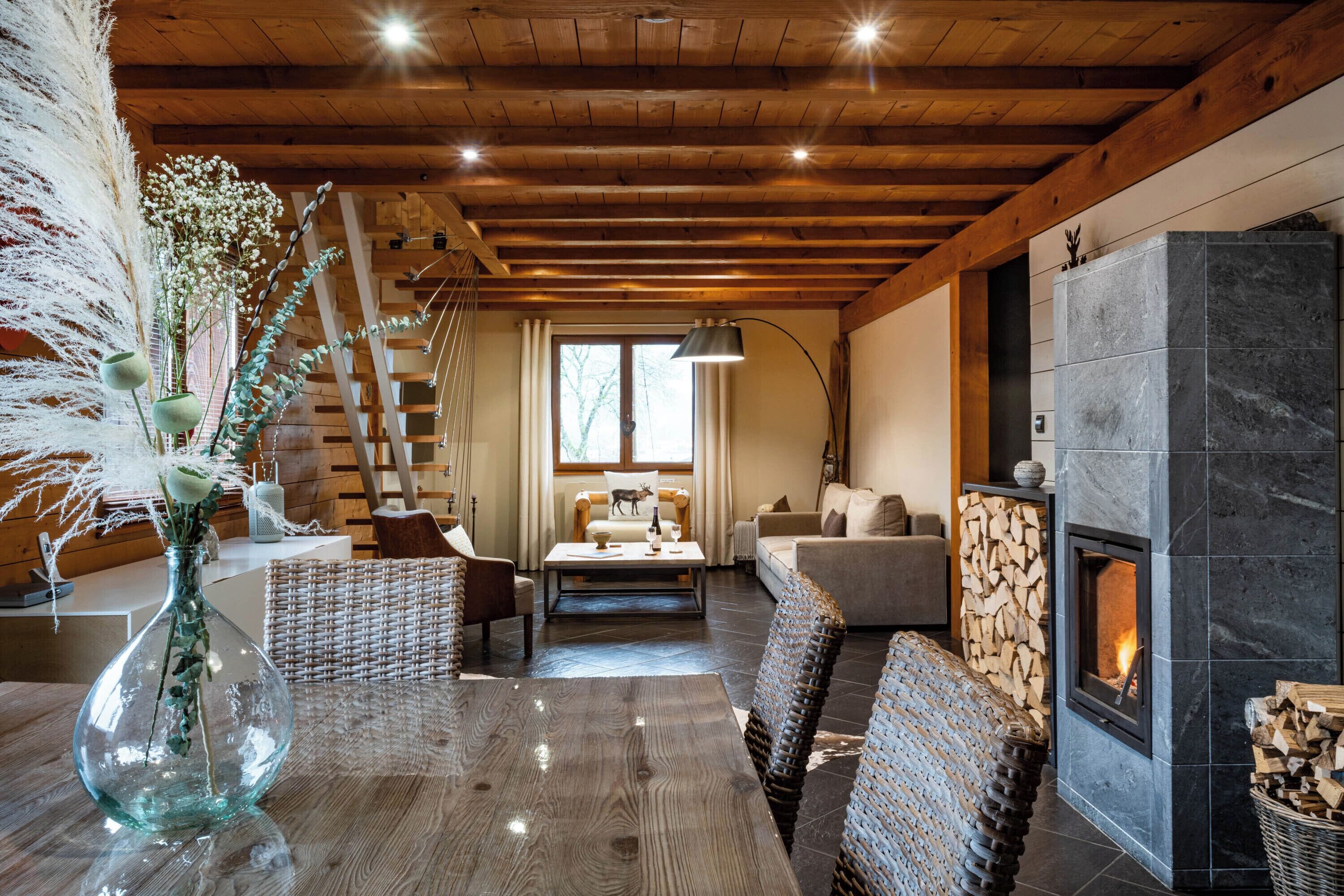 Smart-tv en een open haard