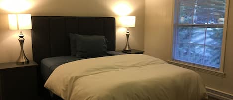 2 chambres, fer et planche à repasser, lit parapluie, Wi-Fi gratuit