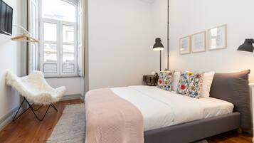 Family Studio Suite | 1 bedroom, minibar, individually decorated, individually furnished