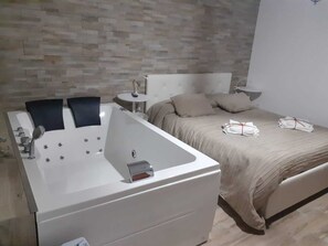 Free WiFi, bed sheets - Le Tre Meraviglie a 200m Dal Mare (Catania)