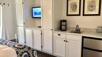 1 slaapkamer, een strijkplank/strijkijzer, gratis wifi, beddengoed