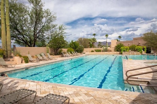 Open, airy and bright - rich warm colors