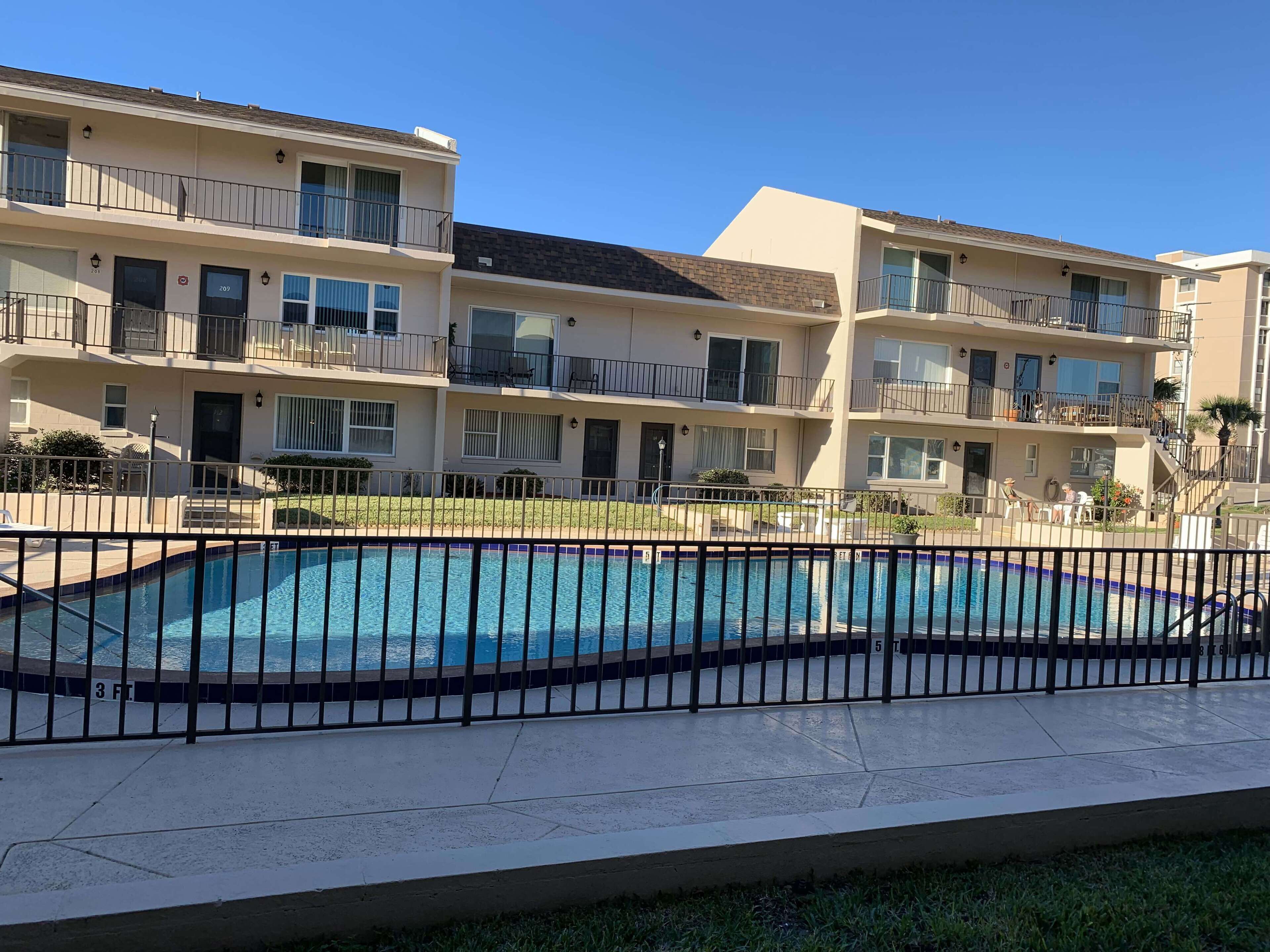 Charming 2 bdrm/1.5 bath beach home ... seconds from the ocean!!