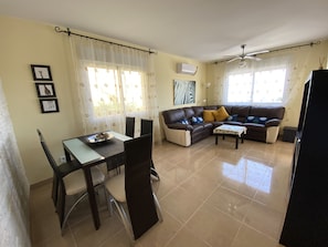Smart TV, DVD player, books - Family friendly, parking, beach, high-speed wifi, excursions, sea view ... (Peñíscola)