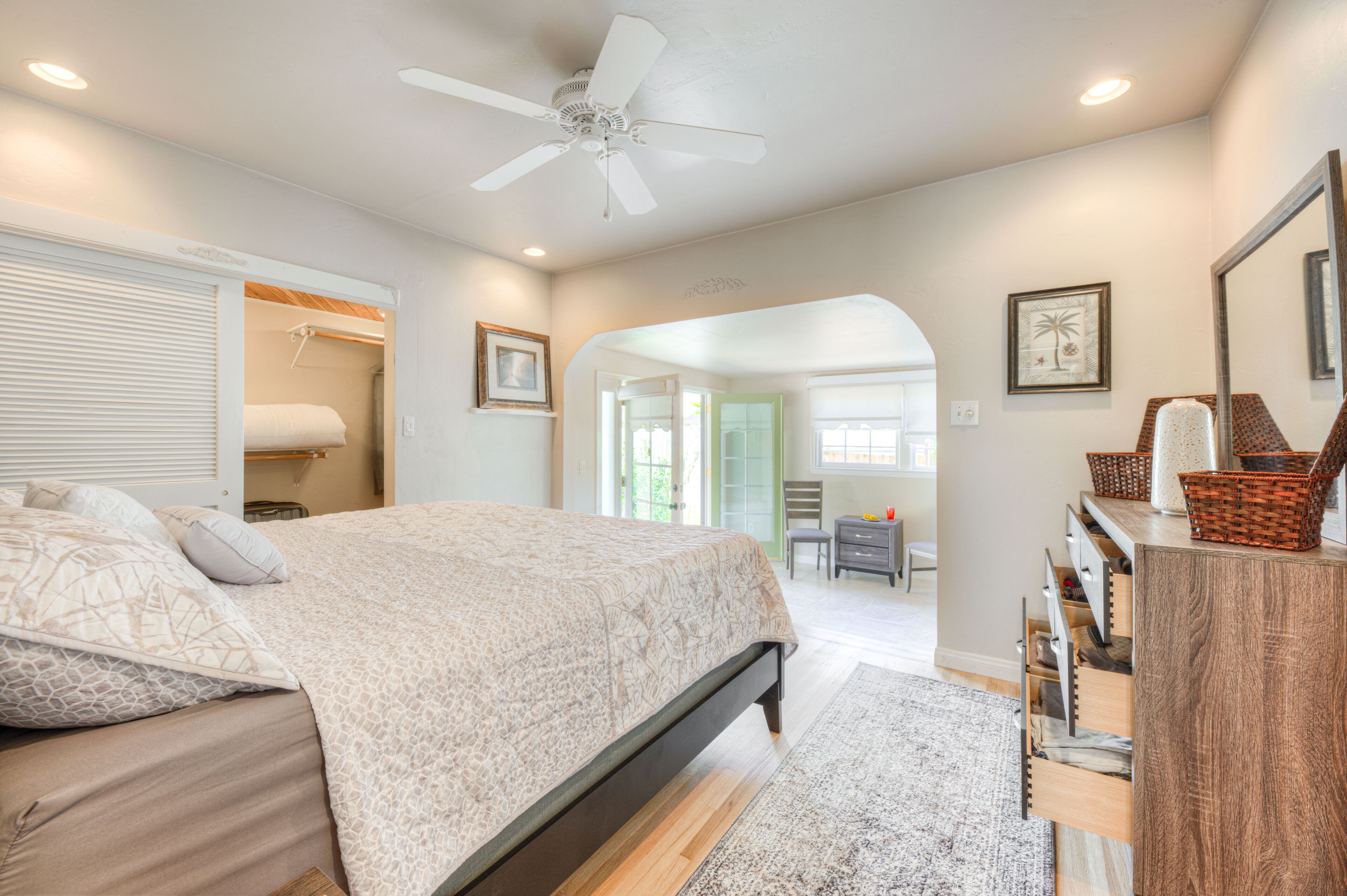 3 bedrooms, WiFi, bed sheets