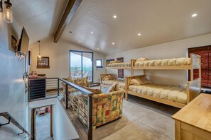 3 camere, ferro/asse da stiro, Wi-Fi gratuito, lenzuola