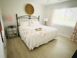 3 soverom, skrivebord, strykejern/-brett og wi-fi (inkludert)