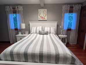 4 bedrooms, free WiFi, bed sheets