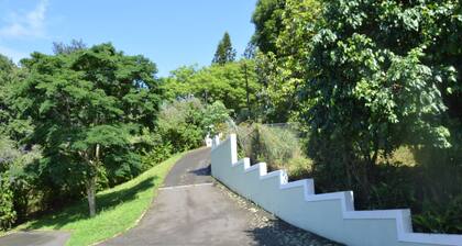 8 Sleeper Kingsize Vacation Home Rental Springside Road, Hillcrest Park, Durban