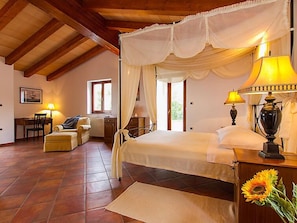 4 bedrooms, Internet