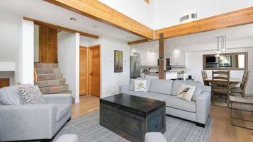 TV, fireplace, offices