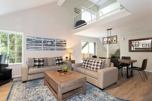 TV, fireplace, offices