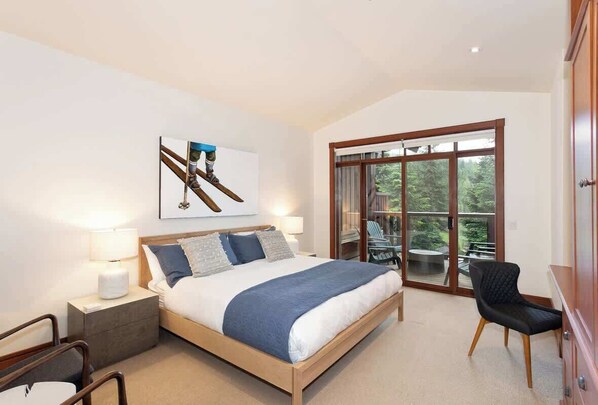 4 chambres, fer et planche à repasser, Wi-Fi, literie fournie