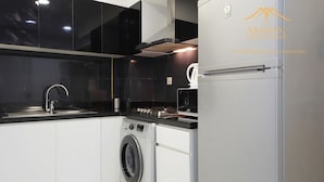 Unclassified image, 3 of 10, button - New Arabian Holiday Homes Executive Bay (Dubai)