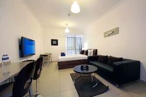 Cribs/infant beds, free WiFi