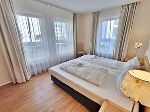 1 camera, Wi-Fi, lenzuola