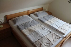 3 Schlafzimmer, Bügeleisen/Bügelbrett, Reisekinderbett, WLAN