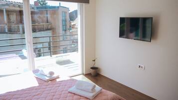Comfort-Apartment | Wohnbereich | Flachbildfernseher