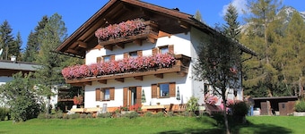 Apartment "Tyrol" Leutasch .... in a sunny, quiet location with great views