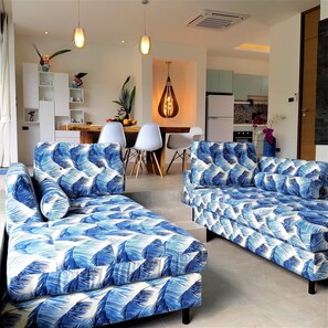 Tv, dvd-afspiller, stereoanlæg