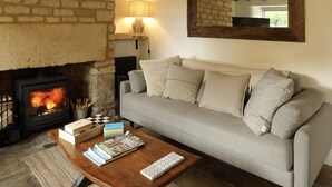 Småhus – superior, eget bad, bakgårdsutsikt (Sofa Bed) | Lounge