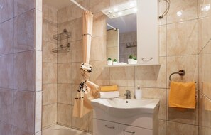 Shower - Beautiful apartment in Pavicini with WiFi (Pavicini)