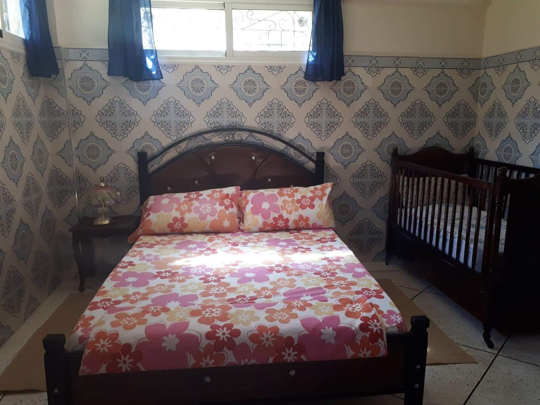 2 habitaciones, wifi gratis y ropa de cama 