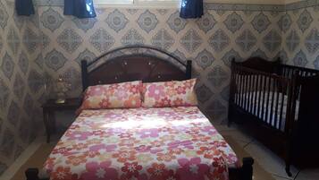 2 bedrooms, free WiFi, bed sheets