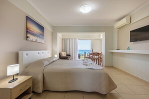 1 bedroom, iron/ironing board, travel cot, free WiFi