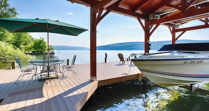 Ironwood: Amazing Keuka Lake Views!