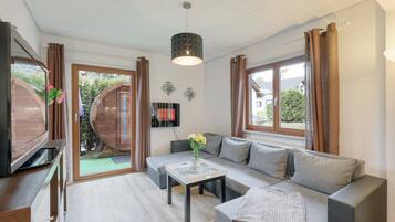 Smart-TV, Kamin, DVD-Player, Stereoanlage