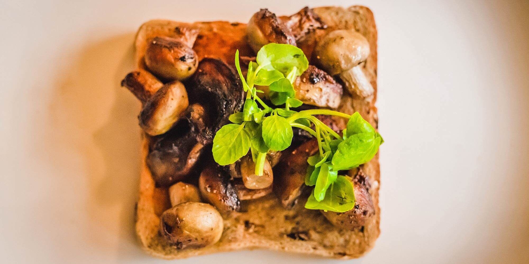 free daily cooked-to-order breakfast